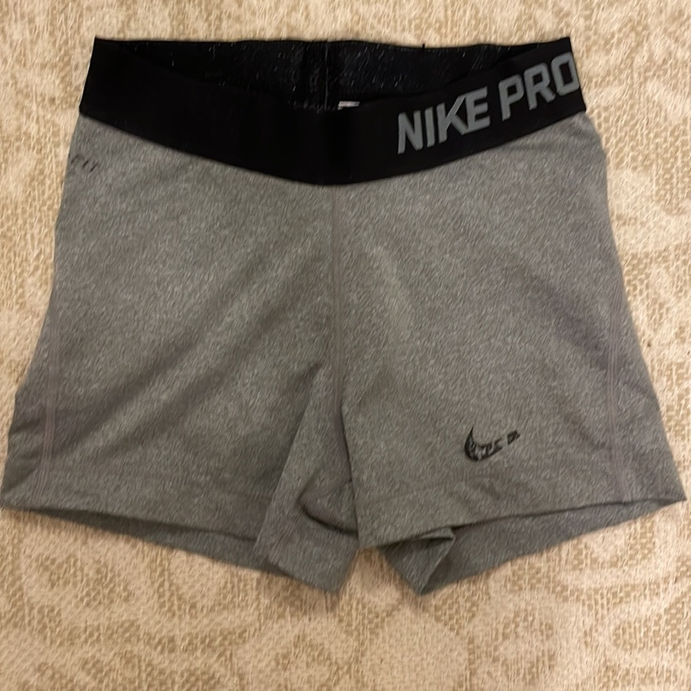 NIKE PRO ATHLETIC SHORTS, SIZE XS - Picture 8 of 11